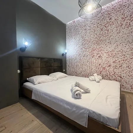 Hidden Gem In Tirana Center Apartment Exterior photo